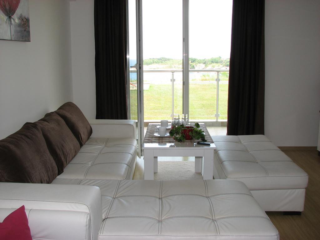 Two-Bedroom Apartment Donika Царёво Экстерьер фото