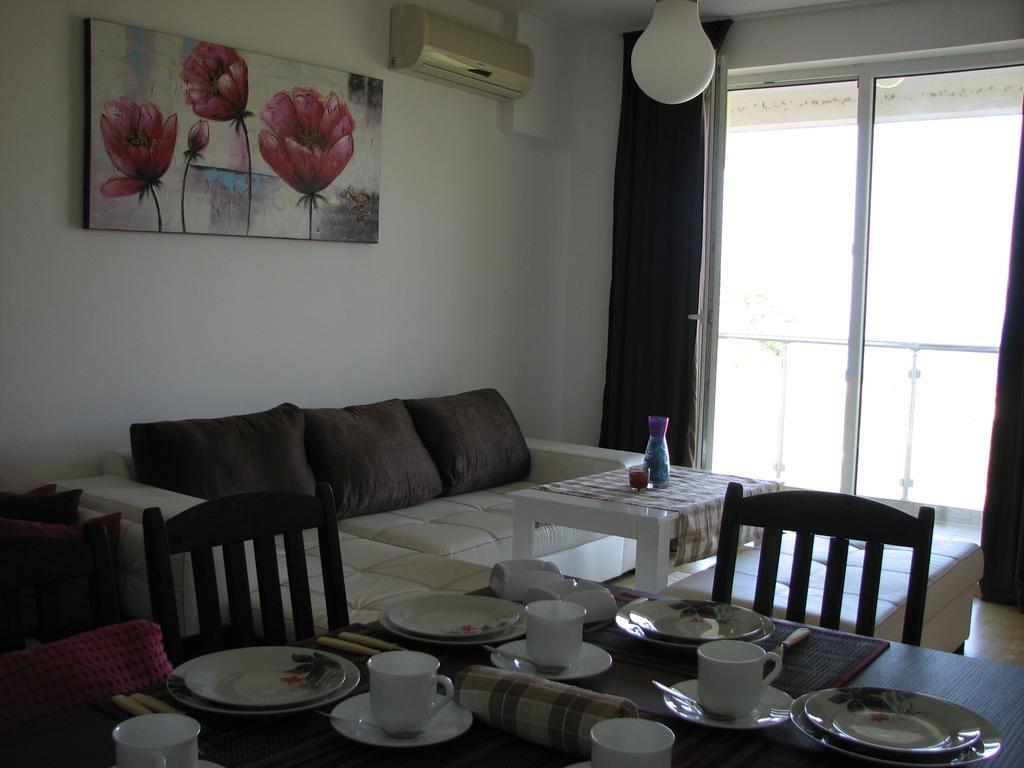 Two-Bedroom Apartment Donika Царёво Экстерьер фото
