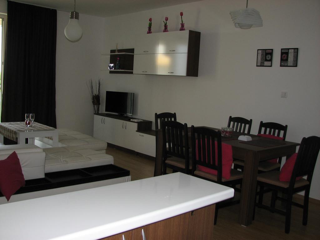Two-Bedroom Apartment Donika Царёво Экстерьер фото